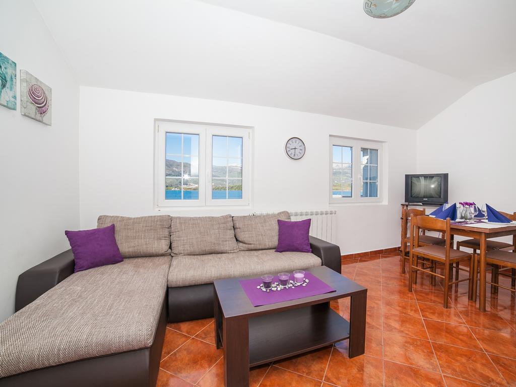 Apartments Elena Tivat Zewnętrze zdjęcie